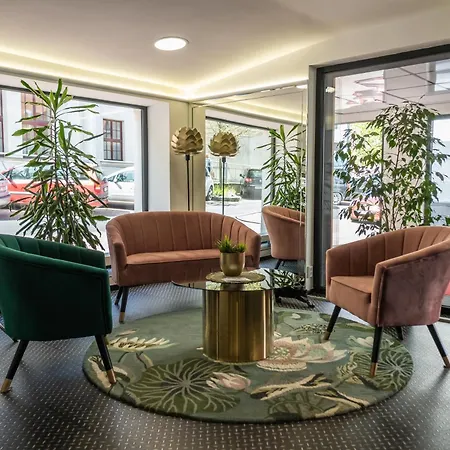 Hotel Plzen 3* بلزن